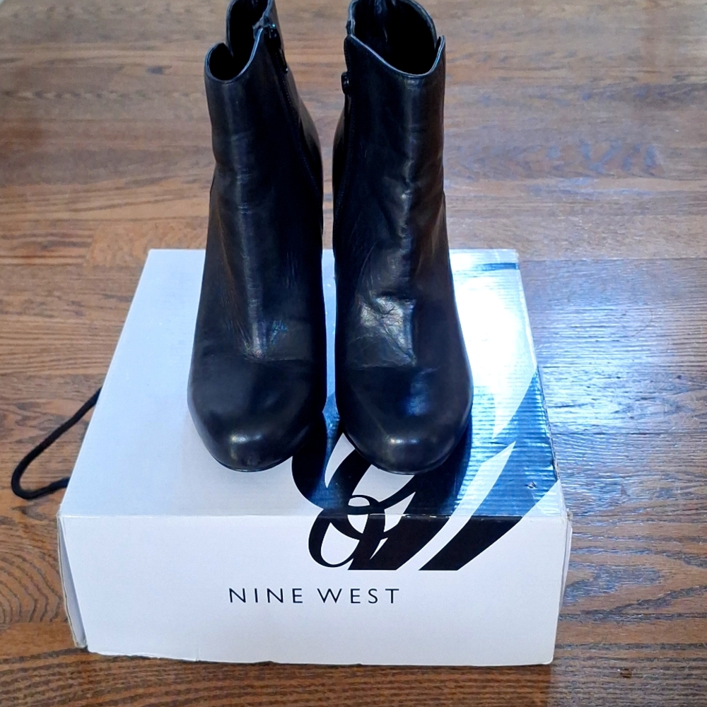 Ankle boots